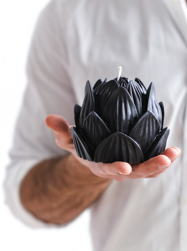 Deluxe Scented Black Lotus Flower Candle | Extra Large 550g